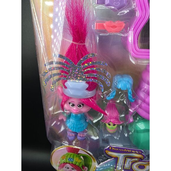 DreamWorks Trolls Band Together Hairageous Wardrobe Playset - Picture 2 of 10